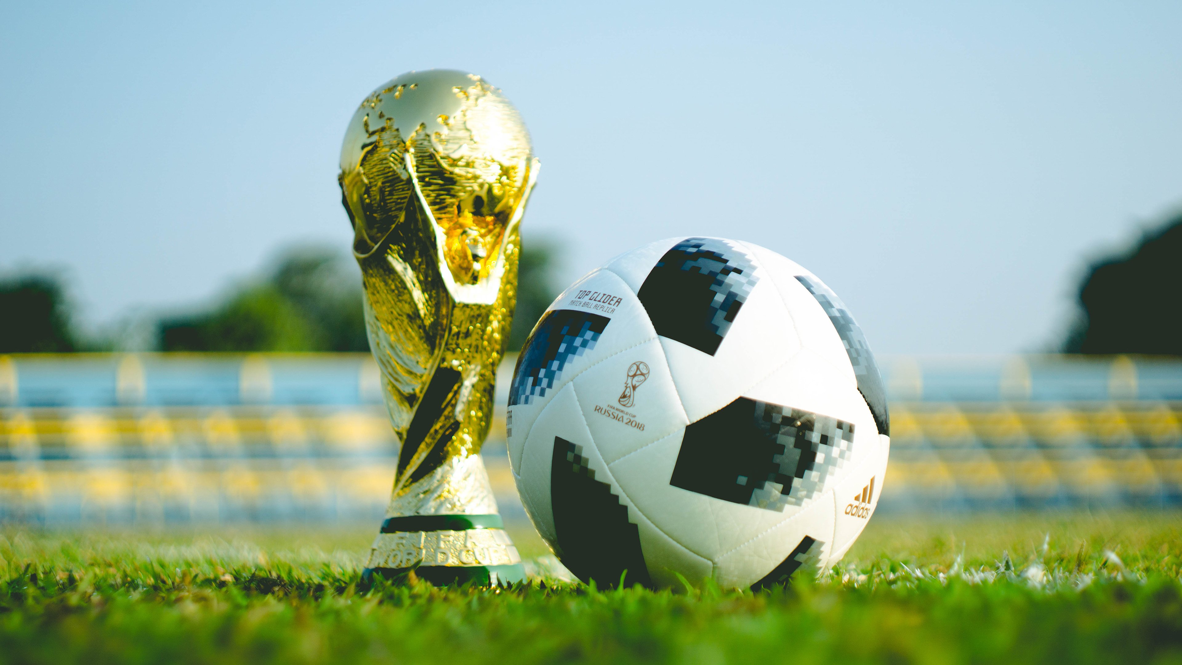 开云平台-寒夜惊雷，2026世界杯，捷克铁骑踏破葡萄牙黄金战舰，加维少年掌门一战封神
